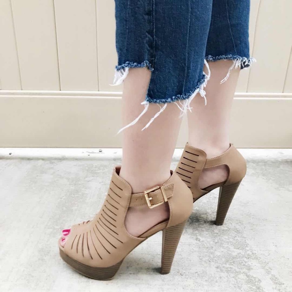 Fashion Women's Platform Sandal Heel -Tan and Black